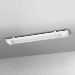Barra de luz LED POWER BATTEN de OSRAM, 3000 K, 60 cm, 2 luces.