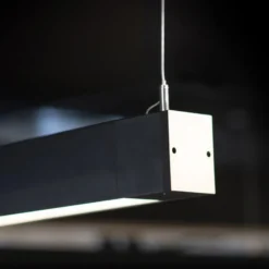 Barra de luz LED SLC CLICK, negra, 140 cm, CCT, DALI, IP20