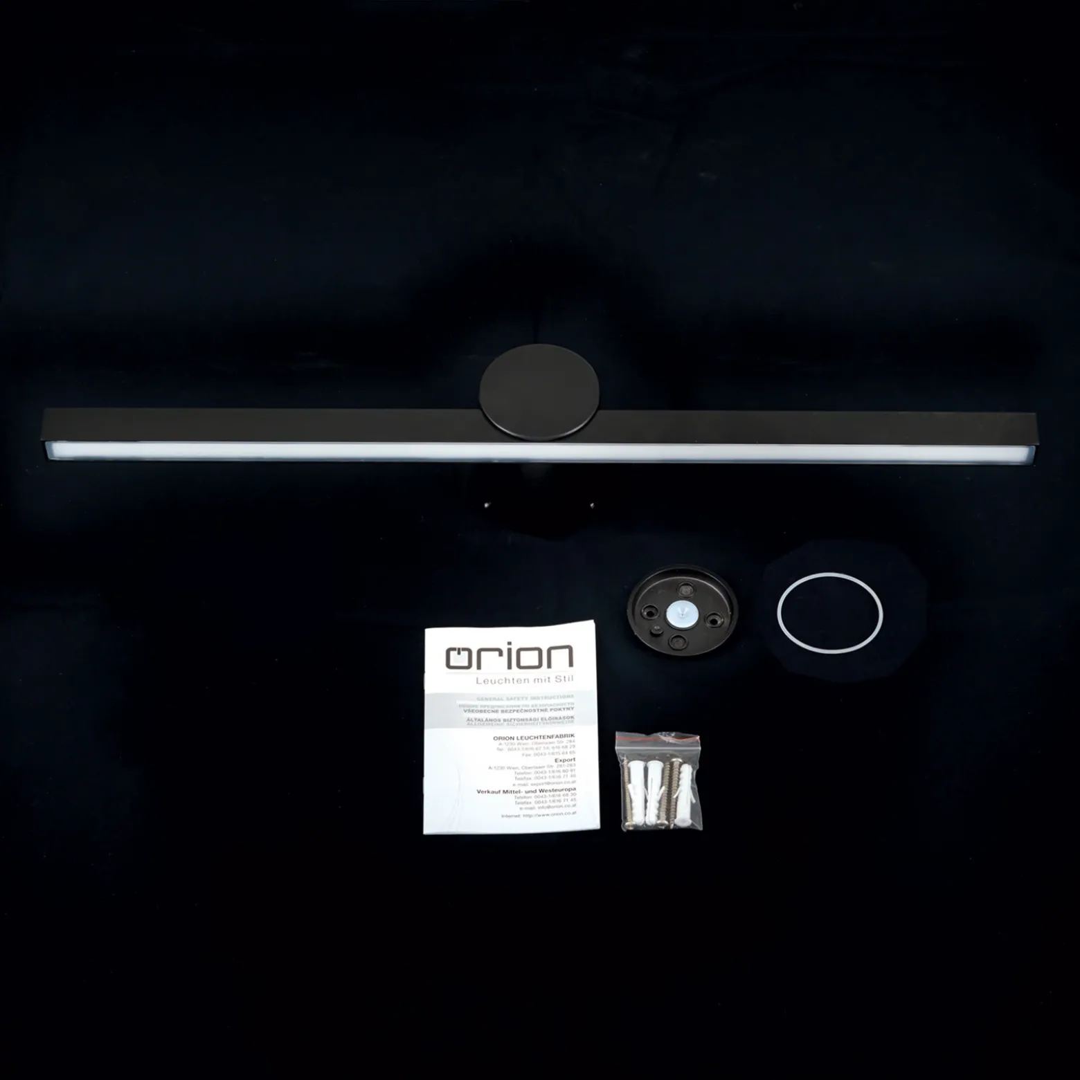 Beauty lámpara de espejo LED, anchura 61cm, negro