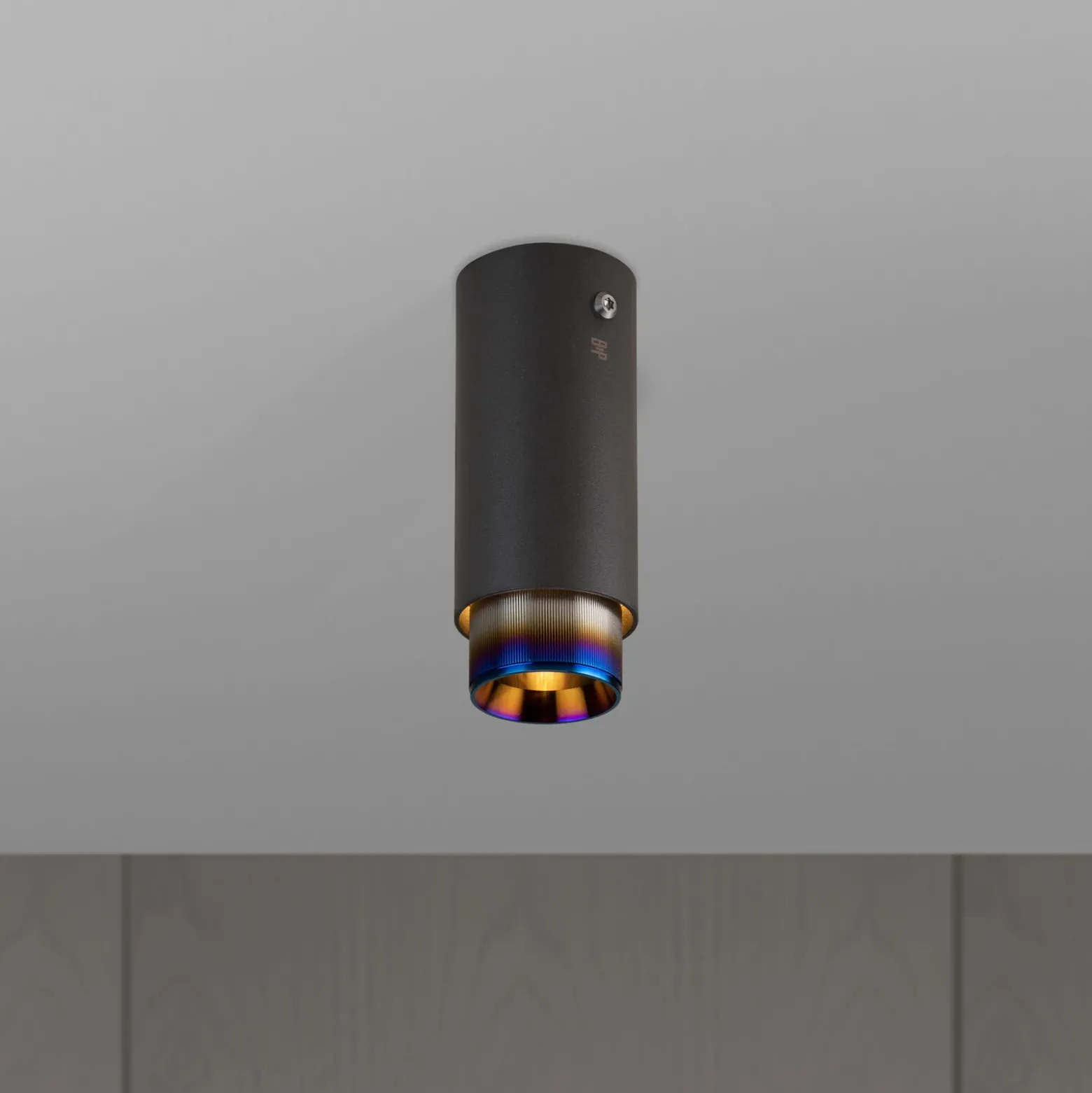 Buster + Punch Exhaust Surface fix grafito/quemado