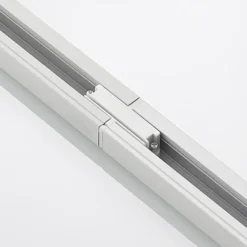 Conector longitudinal Lindby Linaro, blanco, sistema de riel monofásico