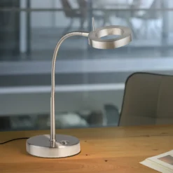 De mesa LED Hensko brazo flexible, dimmer táctil