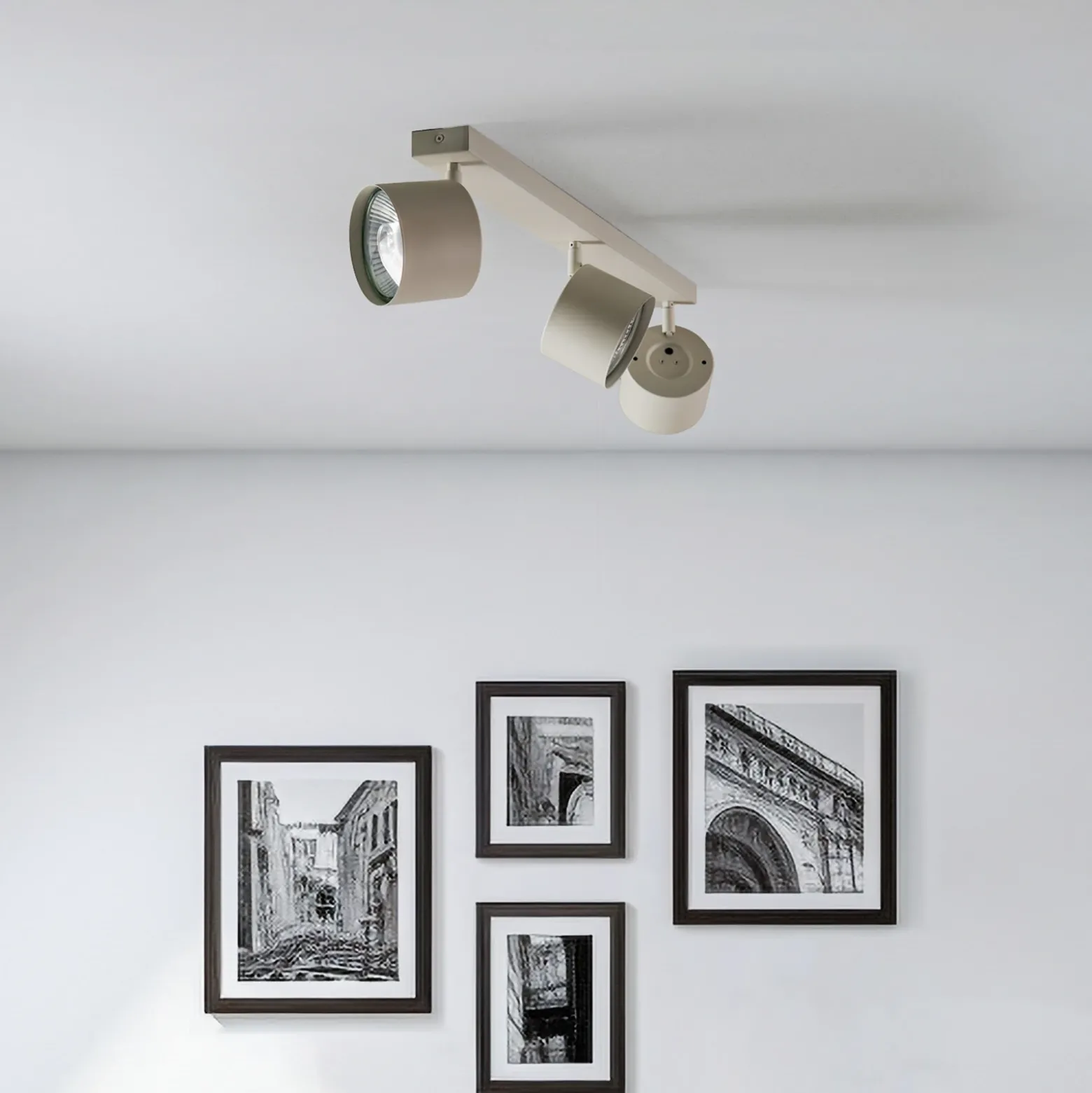 Downlight Chloe orientable 3 luces, beige