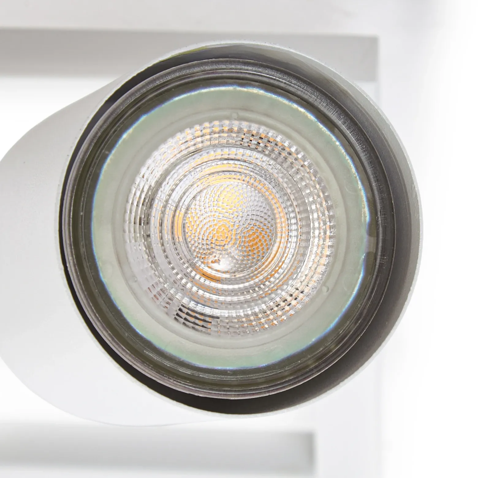 Downlight de techo Lindby Bravius, blanco, 6 luces, hierro