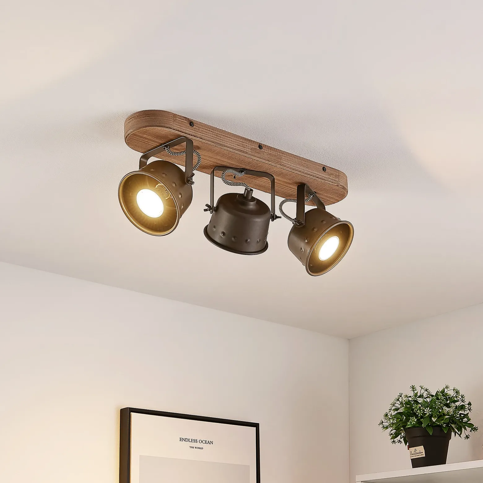 Downlight Rubinjo de Lindby, 45 cm, 3 luces, madera, GU10