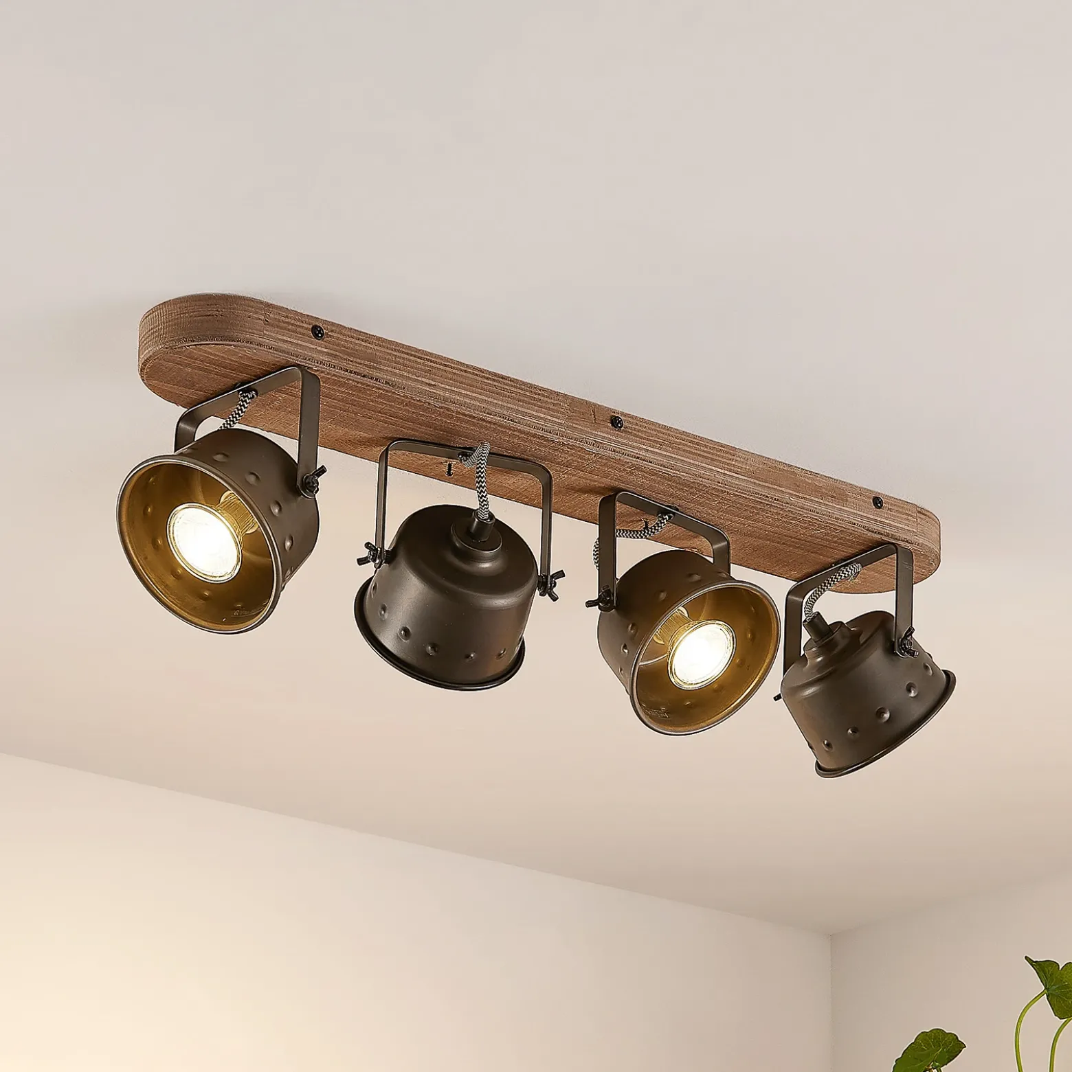 Downlight Rubinjo de Lindby, 62 cm, 4 luces, madera, GU10