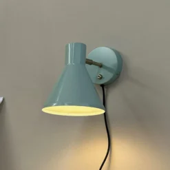 Dyberg Larsen aplique de pared Sleep, verde menta, Ø 15 cm, acero