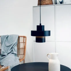 Dyberg Larsen lámpara colgante Stoke, negro, Ø 20 cm, metal