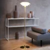 Dyberg Larsen lámpara de pie DL31, color latón, altura 133 cm