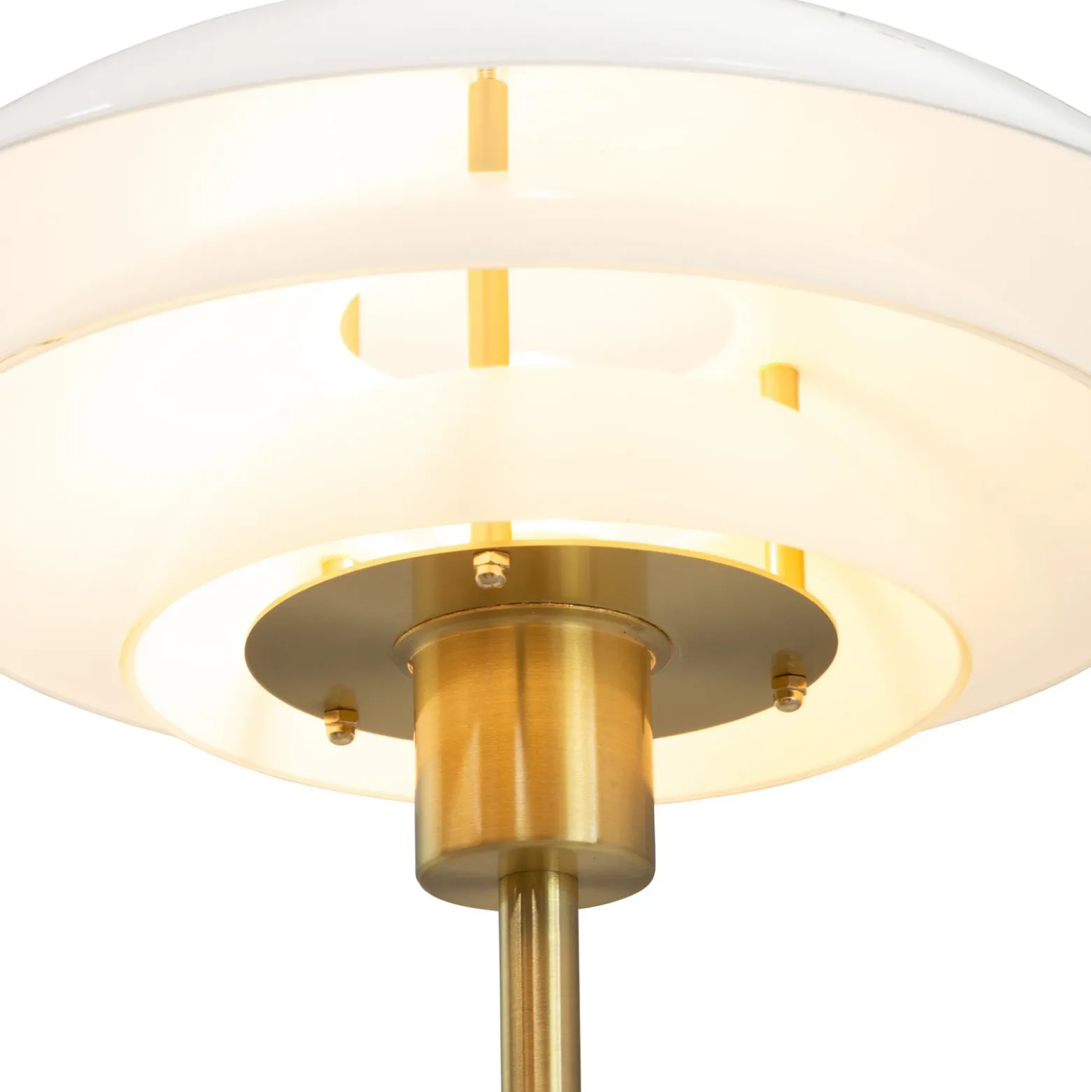 Dyberg Larsen lámpara de pie DL31, color latón, altura 133 cm