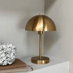 Dyberg Larsen Stockholm lámpara de mesa recargable, latón antiguo