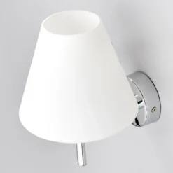 Elegante aplique Violetta para baño