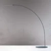 Elegante lámpara de arco LED Yumi de diseño