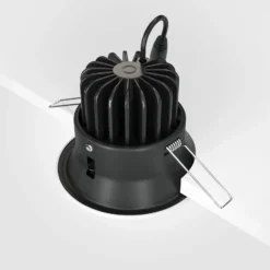 Empotrable Maytoni Yin LED, IP20, 3000K, triac, blanco