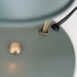 En aspecto vintage - lámpara de mesa Fedra verde