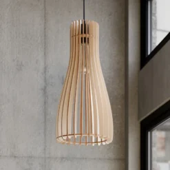 Envostar Lámpara colgante Furn, contrachapado de abedul, 1 luz