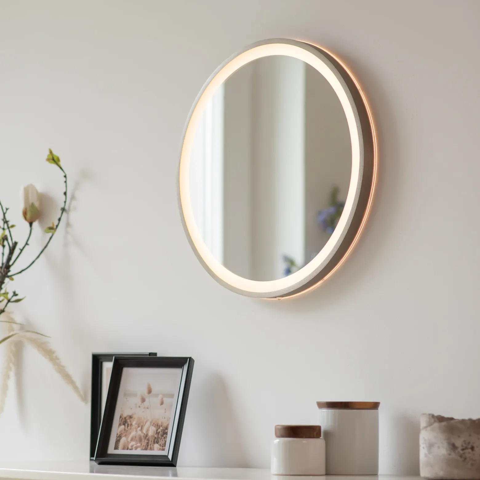 Espejo LED de pared VIDRO, bronce, Ø 46 cm, batería externa, interruptor