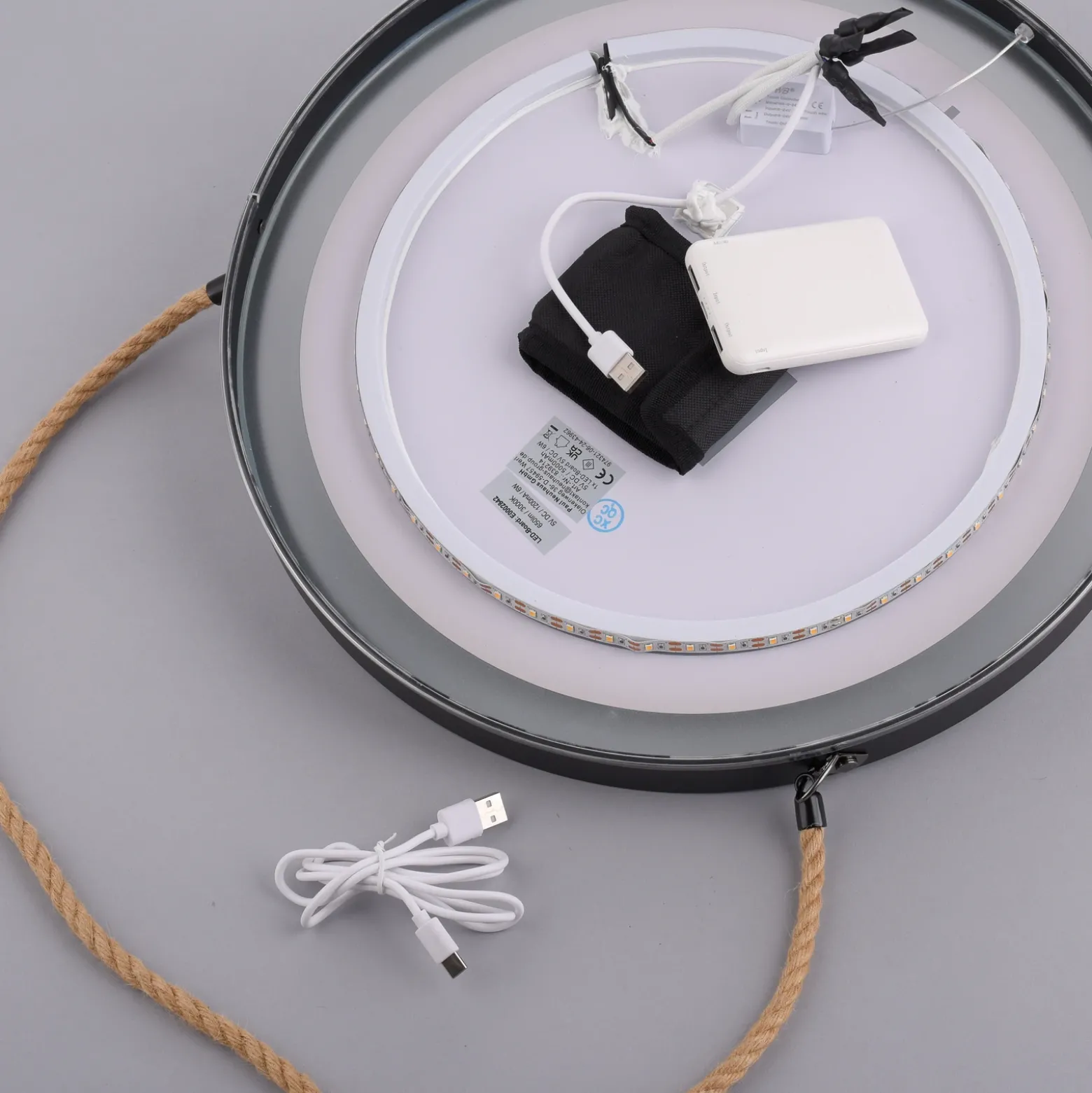Espejo LED de pared VIDRO, negro, Ø 40 cm, batería externa, para colgar