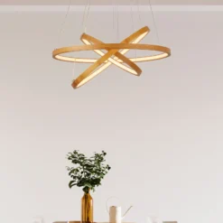 Eternity Lámpara colgante LED, color dorado, bambú, Ø 50 cm