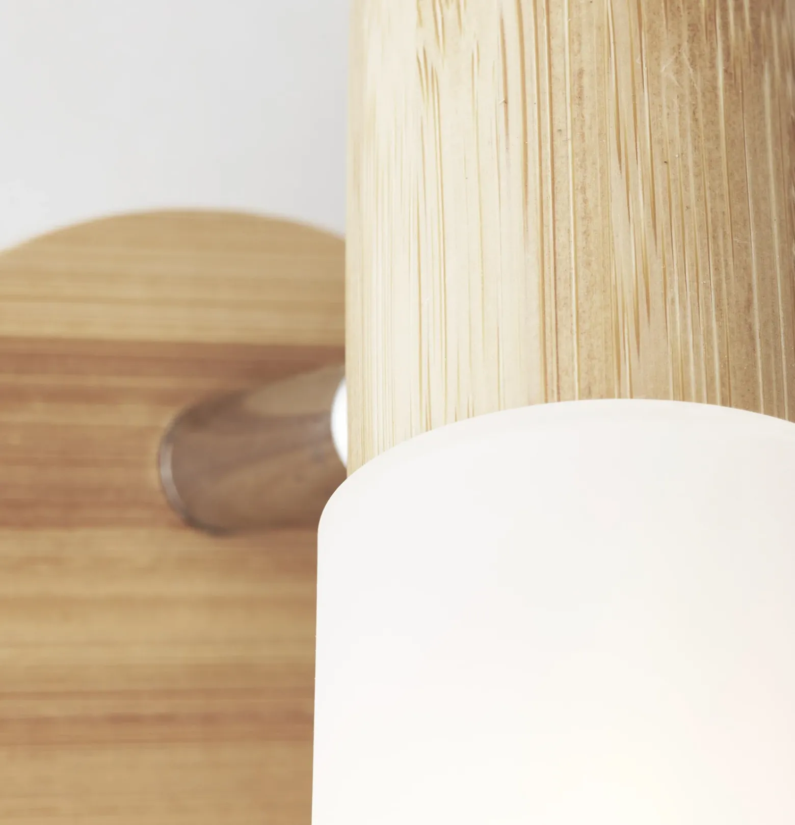 Foco de pared Babsan, Ø 10 cm, madera clara, bambú