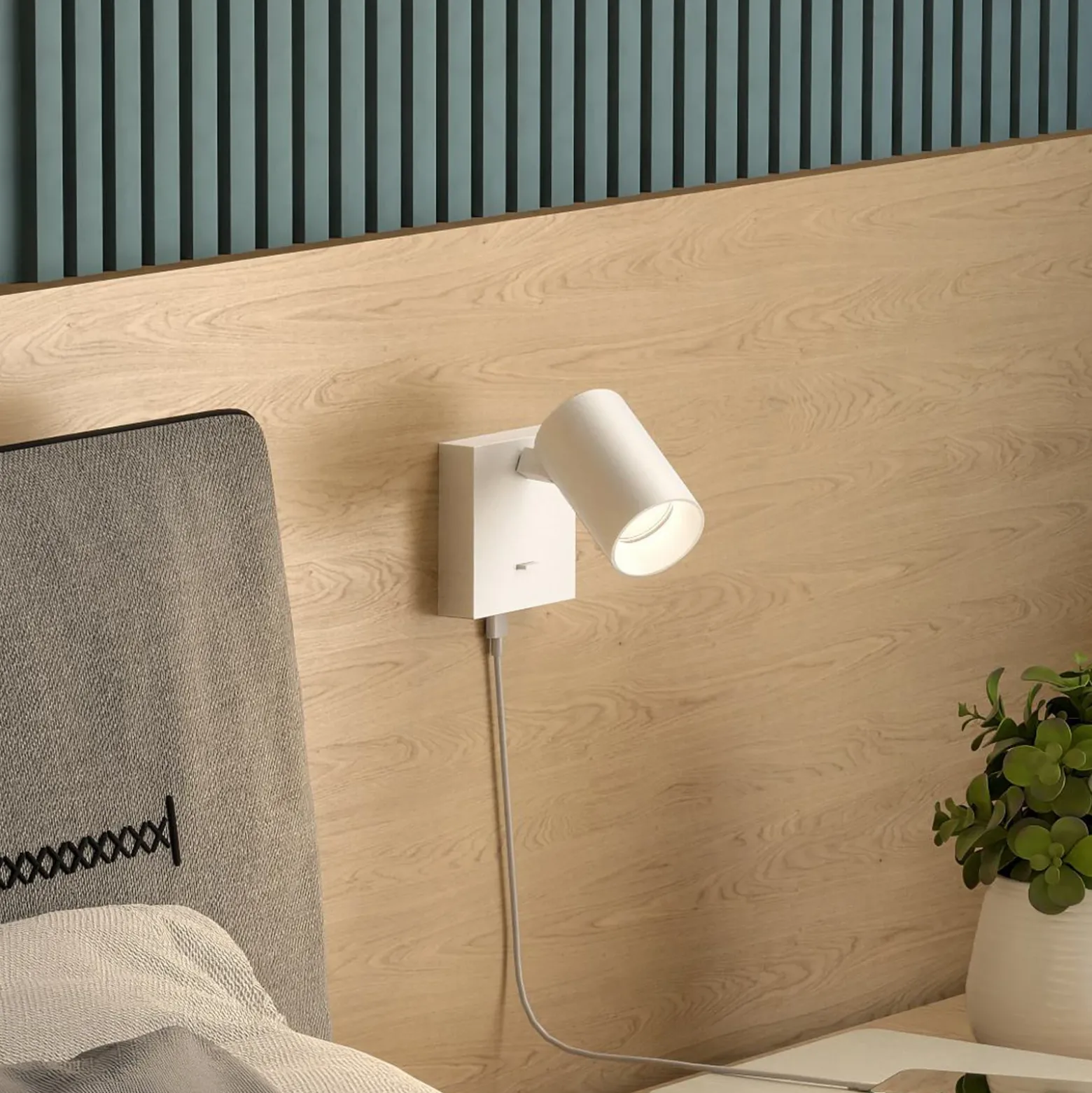 Foco de pared CAN TILT, blanco, 10 x 10 cm, metal, interruptor, USB
