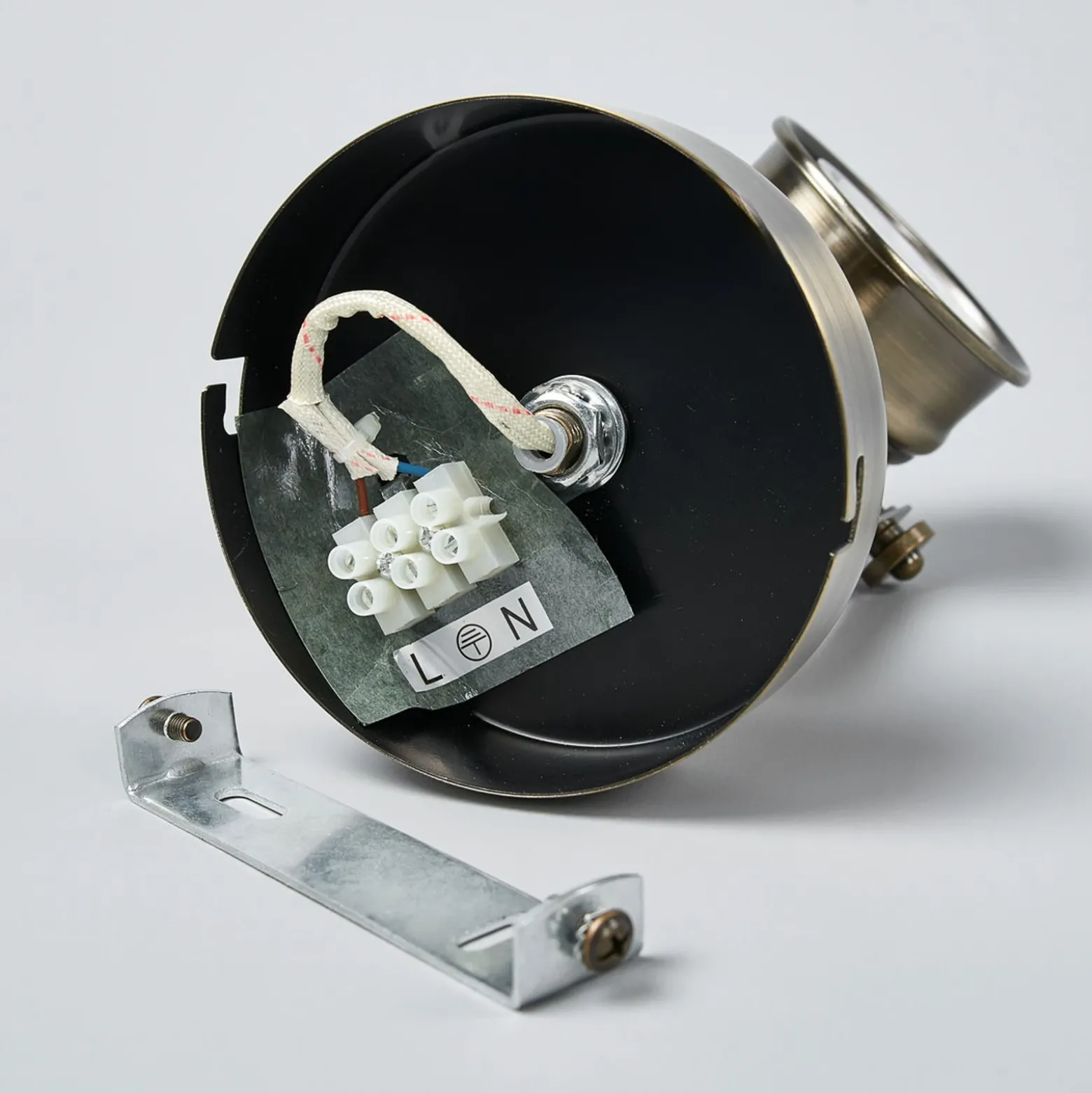 Foco de pared Leonor de Lindby, latón, metal, 1 luz, 9,5 cm