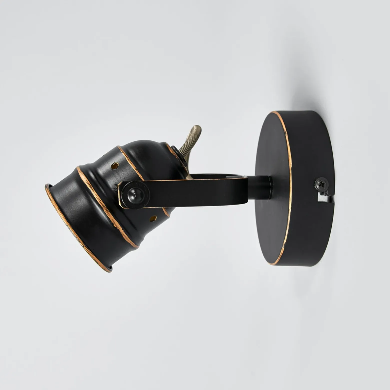Foco de pared Lindby Leonor, negro, metal, 1 luz, 9,5 cm