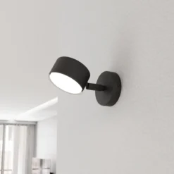 Foco de pared Sora, saliente 15 cm, metal