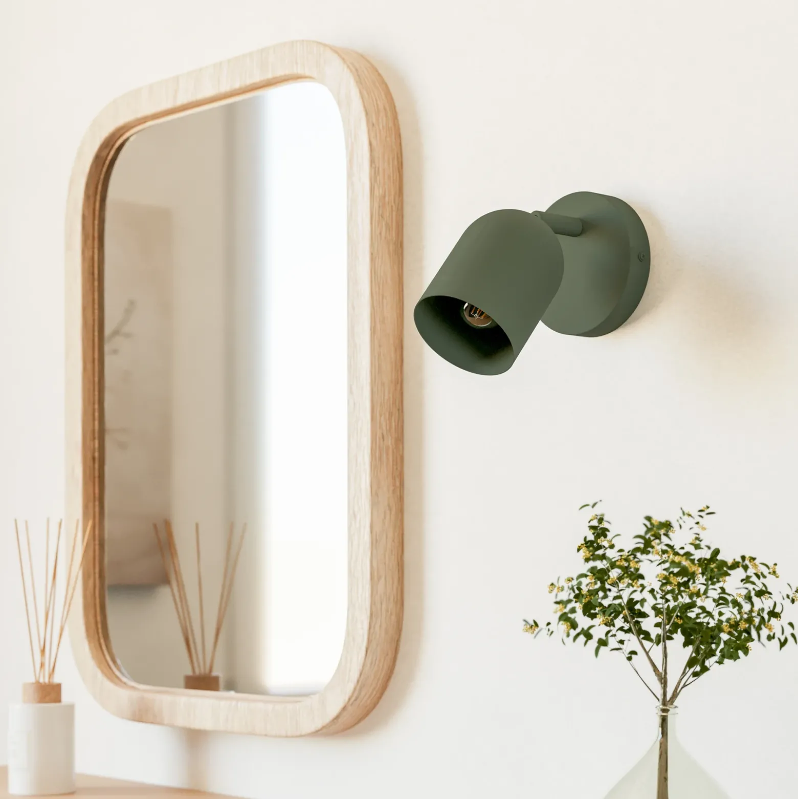 Foco de pared Tilston, verde oscuro, Ø 9 cm, acero, E14