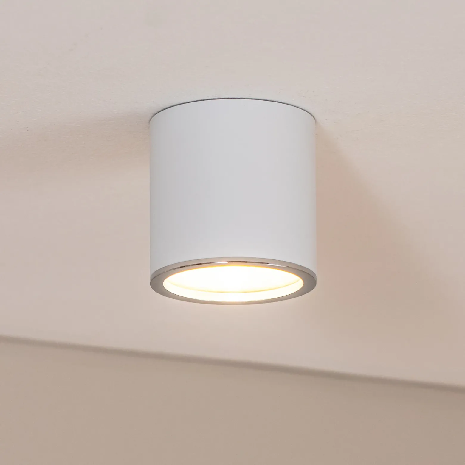 Foco de superficie Bega LED Studio Line, blanco/aluminio, Ø 9 cm, aluminio