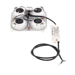 Foco empotrable Bega LED Studio Line, blanco/latón, 4 luces.