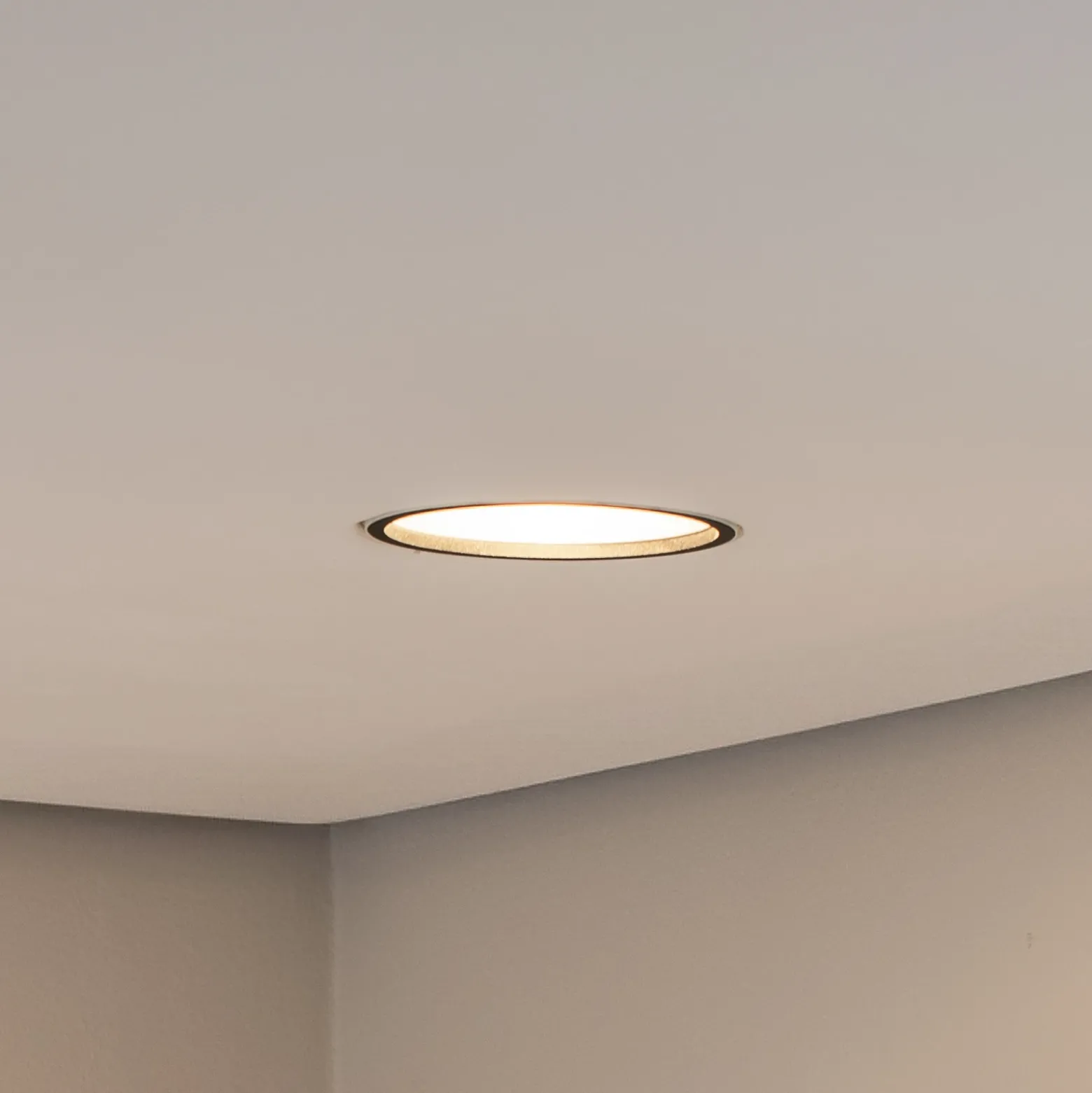 Foco empotrable de techo Bega LED Studio Line, negro/aluminio, fundición