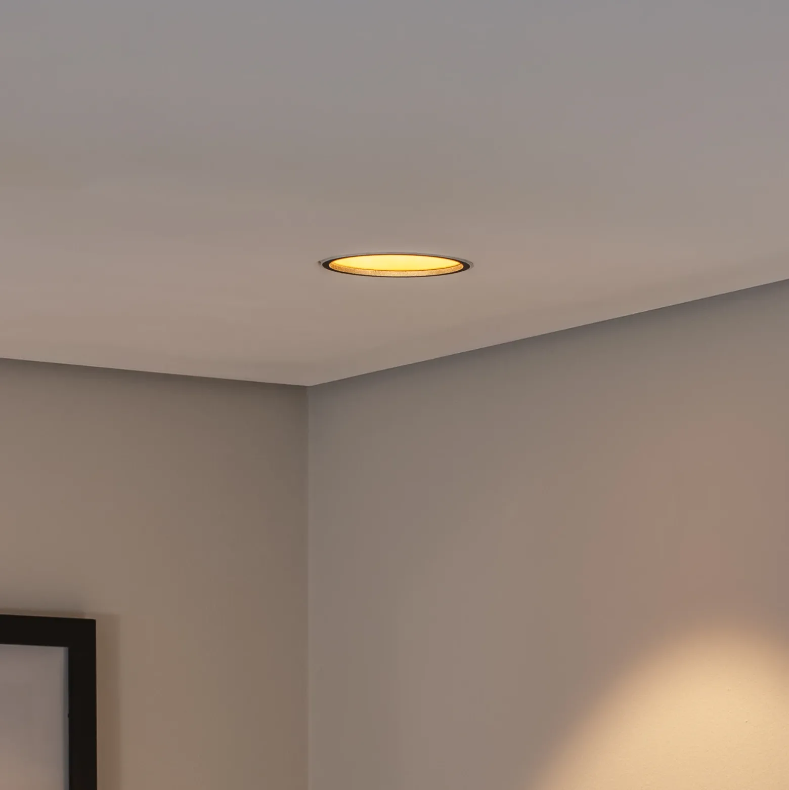 Foco empotrable de techo Bega LED Studio Line, negro/latón, aluminio