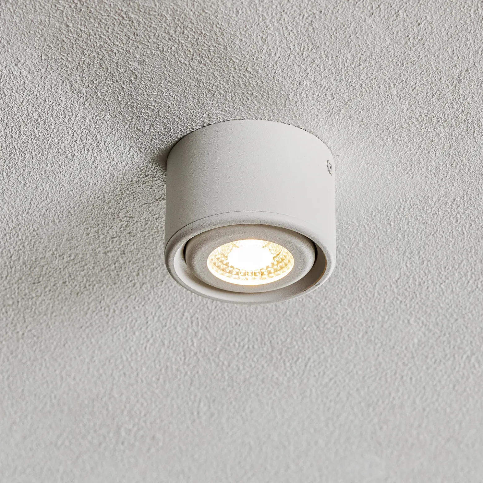 Foco LED de techo Anzio con cabezal orientable bla