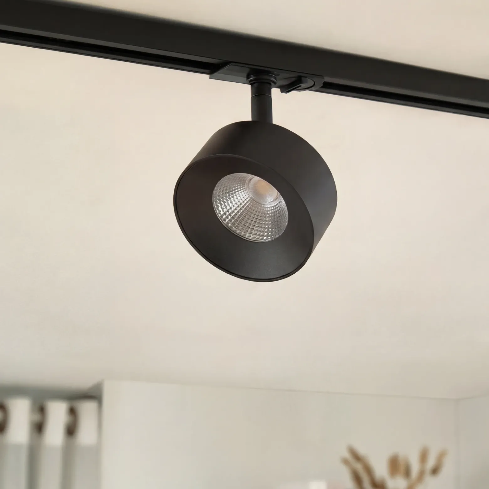 Foco LED para rieles Lindby Linaro, negro, Ø 9,5 cm, 3000 K