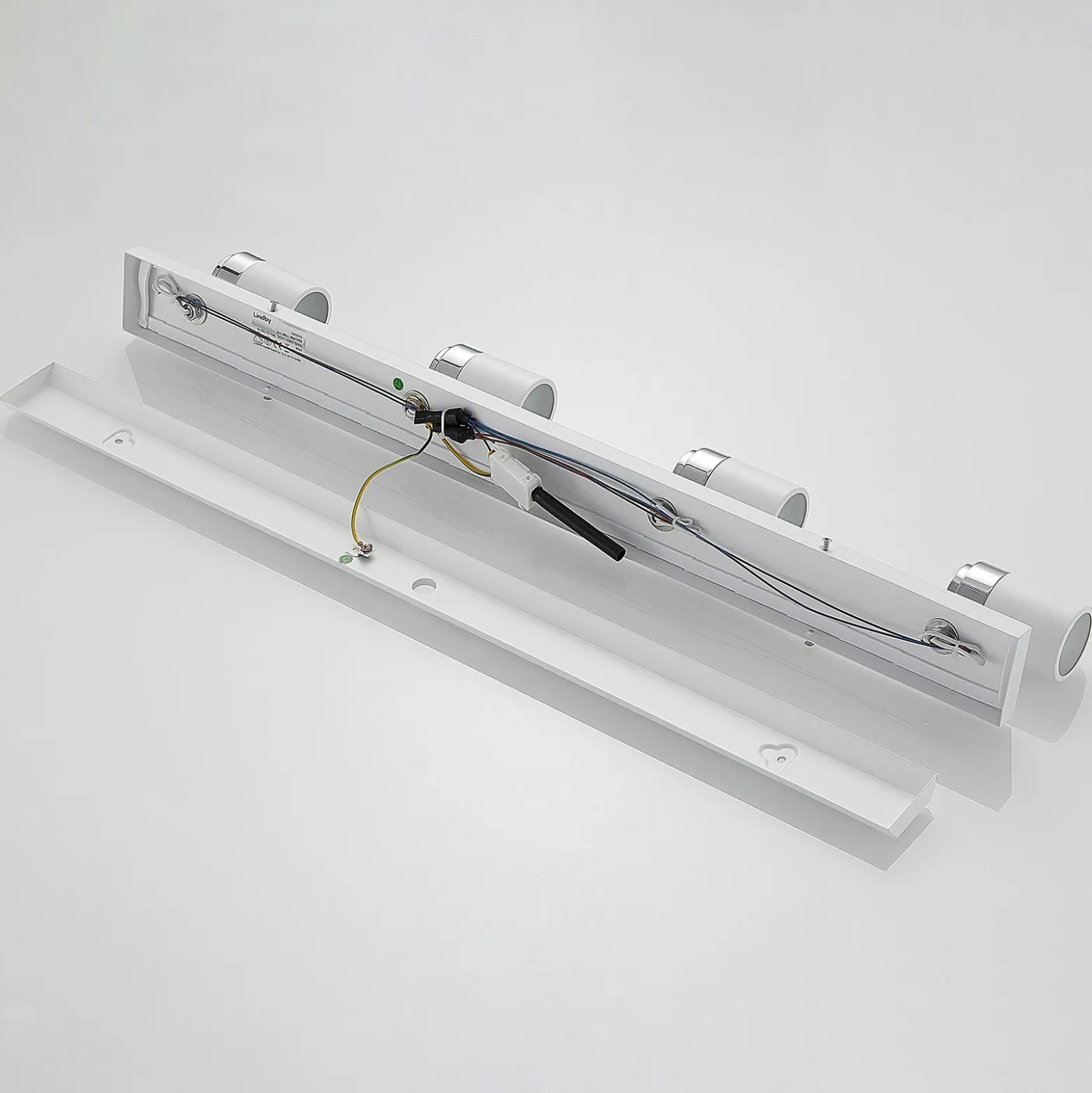 Foco Lindby Kardo, 4 luces, blanco, metal, IP44