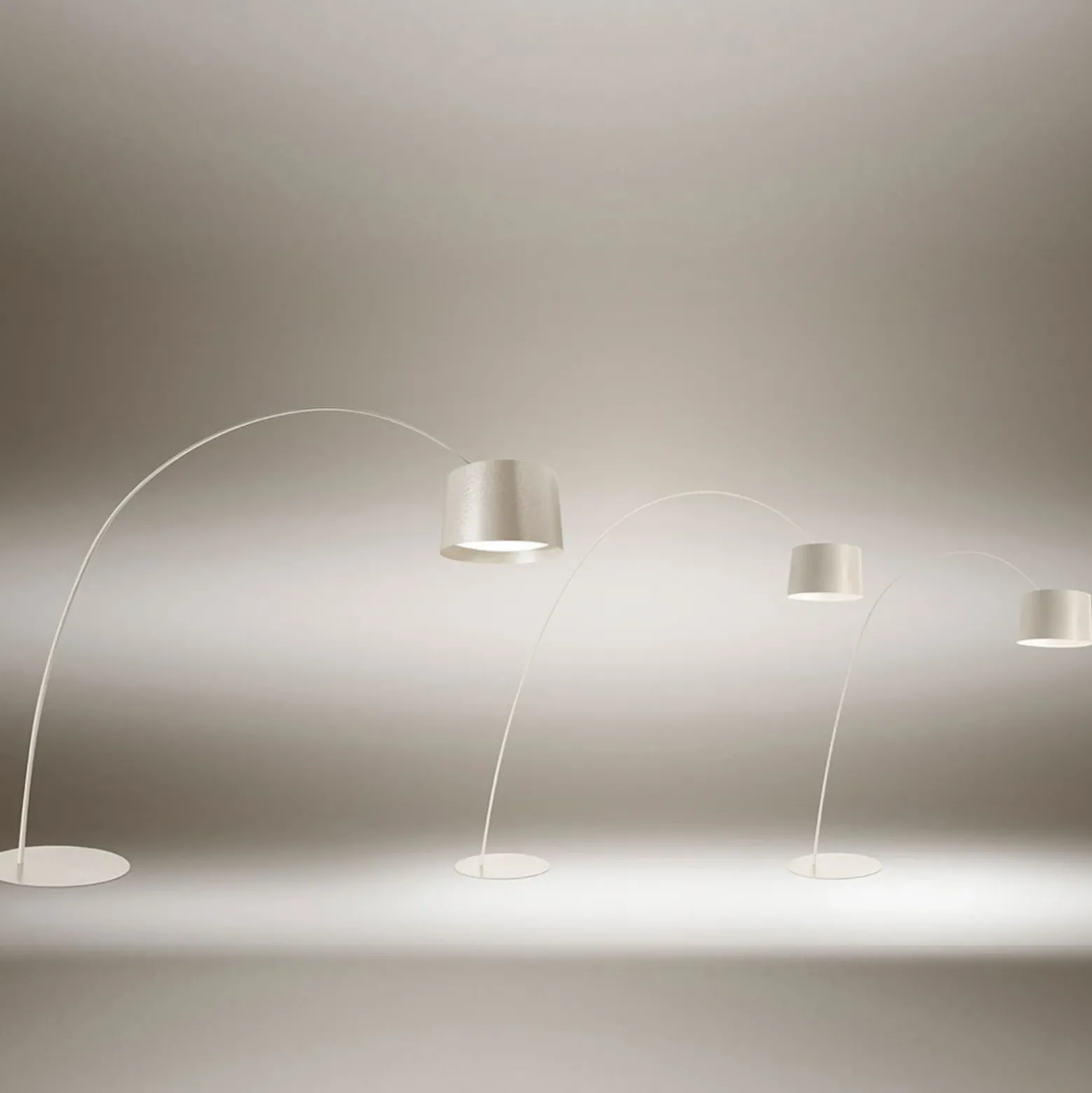 Foscarini Twiggy Elle lámpara de pie LED greige