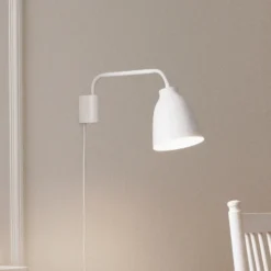 FRITZ HANSEN Aplique de pared Caravaggio, blanca