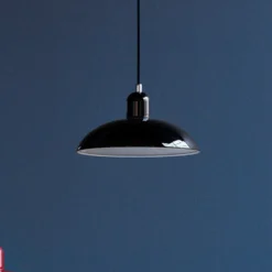 FRITZ HANSEN Kaiser Idell 6722-P Negro brillante