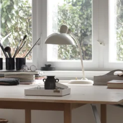 FRITZ HANSEN Kaiser Idell 6556-T Blanco brillante