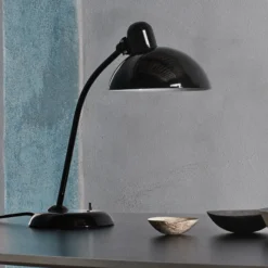 FRITZ HANSEN Kaiser Idell 6556-T Negro brillante