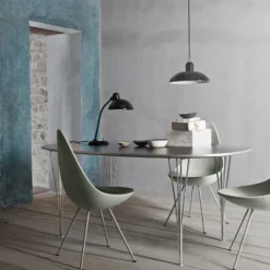 FRITZ HANSEN Kaiser Idell 6556-T Negro brillante