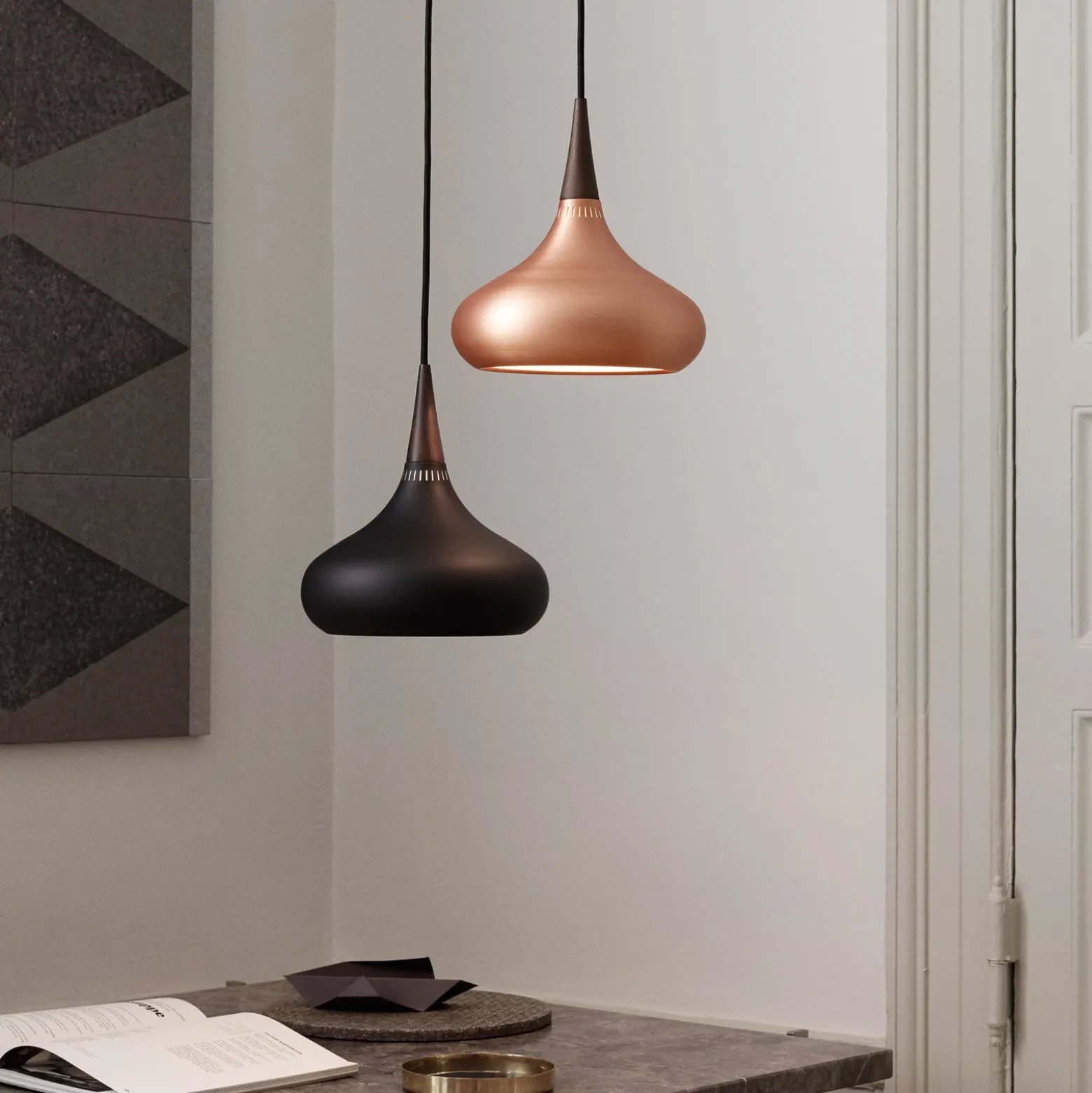 FRITZ HANSEN Orient P1 Lámpara colgante negro/rosa Ø 22,5