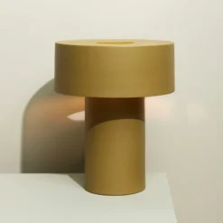 Hübsch Lámpara de mesa Aki, caqui, hierro, E27, altura 37 cm