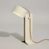 Hübsch Lámpara de mesa LED Crea, color arena, aluminio, hierro
