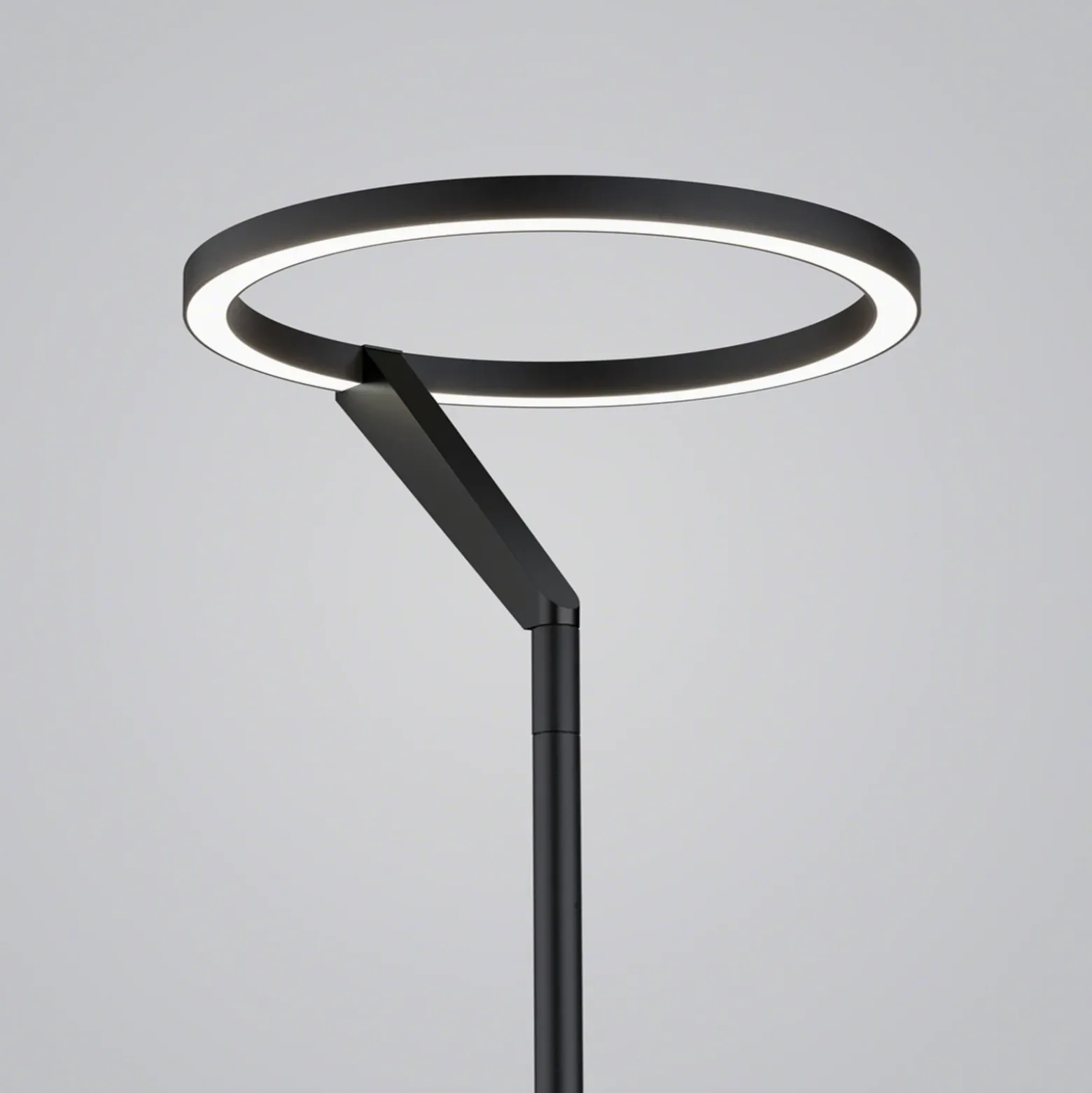 Helestra Elara lámpara de pie LED down dim negro
