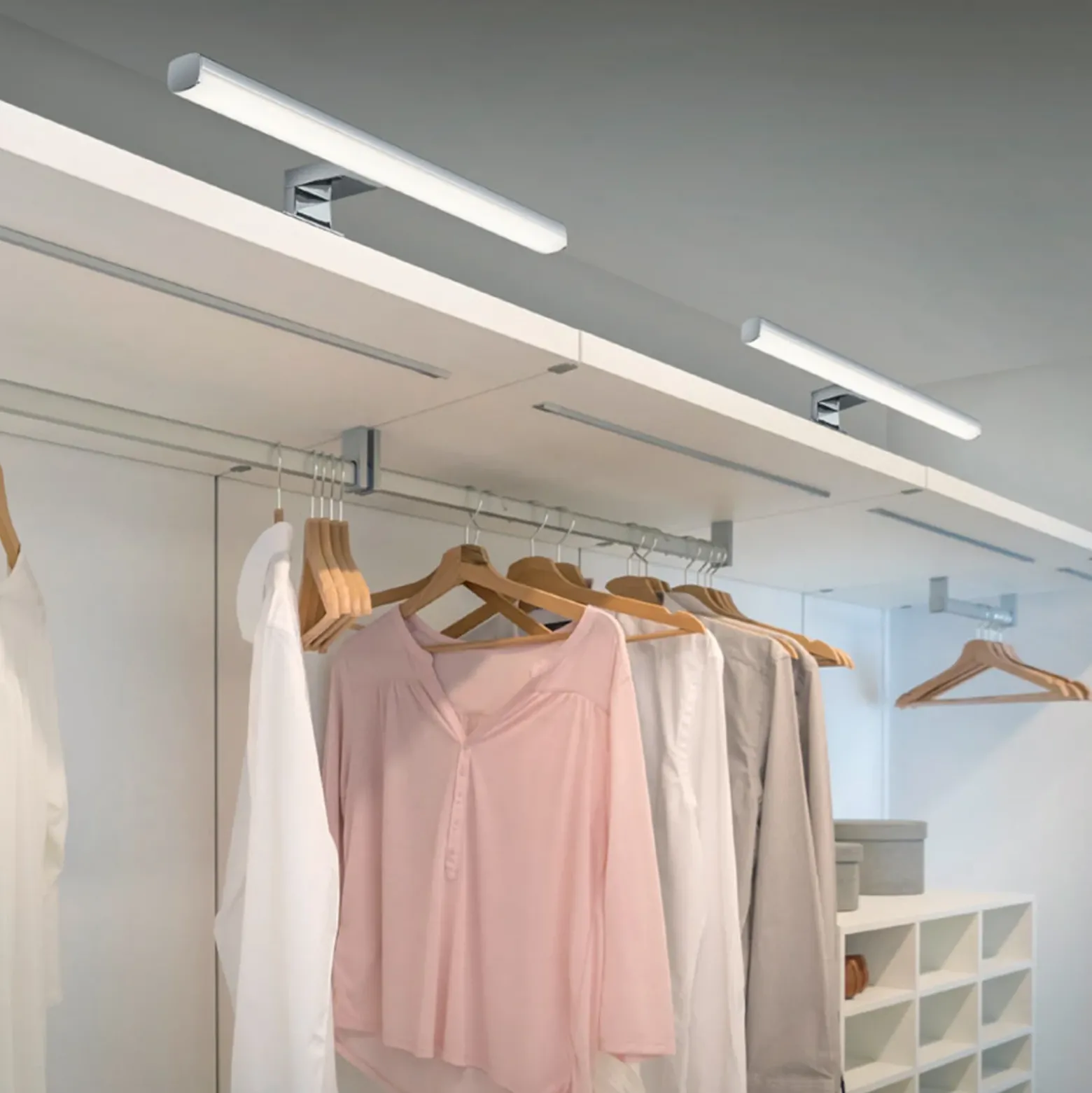 Helestra Gaia de espejo LED control remoto 49cm