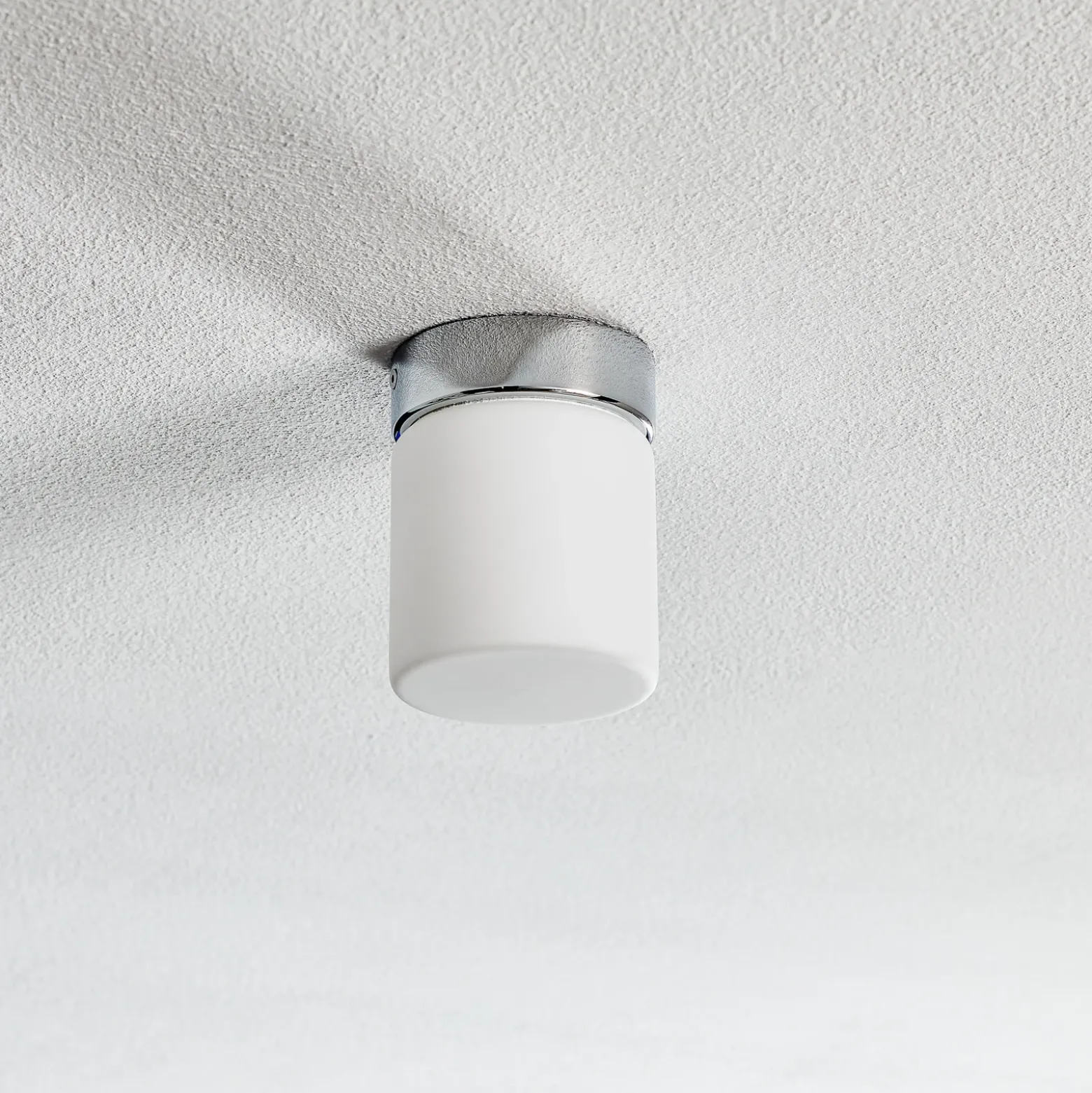 Helestra Keto plafón LED, cilindro, cromo