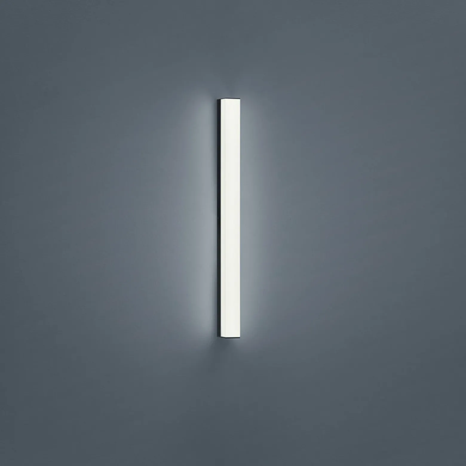 Helestra Lado lámpara de espejo LED negro 60 cm