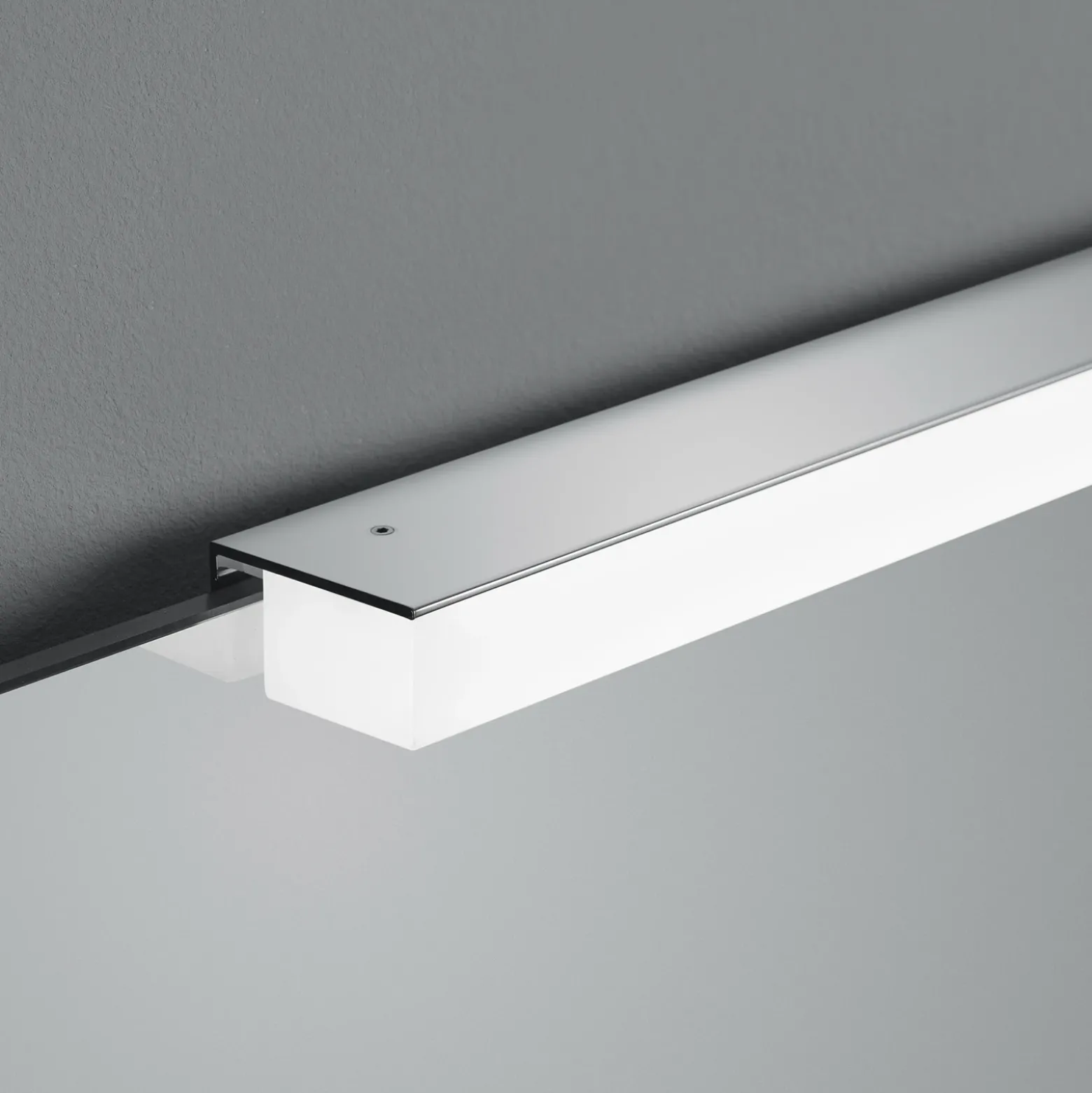 Helestra Onta lámpara de espejo LED, 90 cm